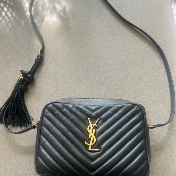 YSL Lou Camera Bag with Tassel Excellent condition - Picture 4 of 9